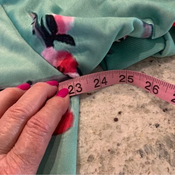 Rage on hoodie jacket. Size medium green floral print 2 front pockets - Picture 10 of 10